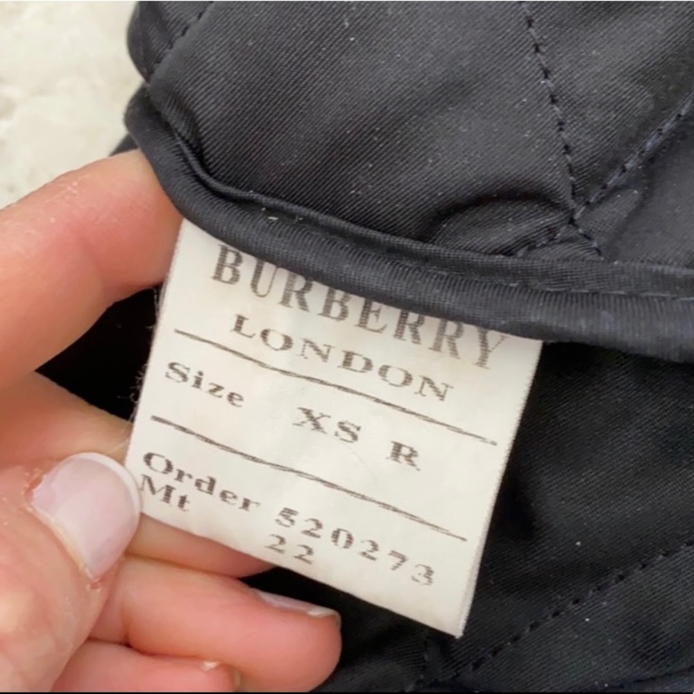 Burberry Quilted Jacket - Picture 3 of 7